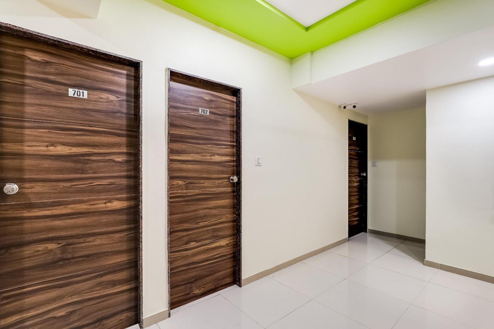 Collection O Hotel Alice Αχμπανταμπάντ Εξωτερικό φωτογραφία
