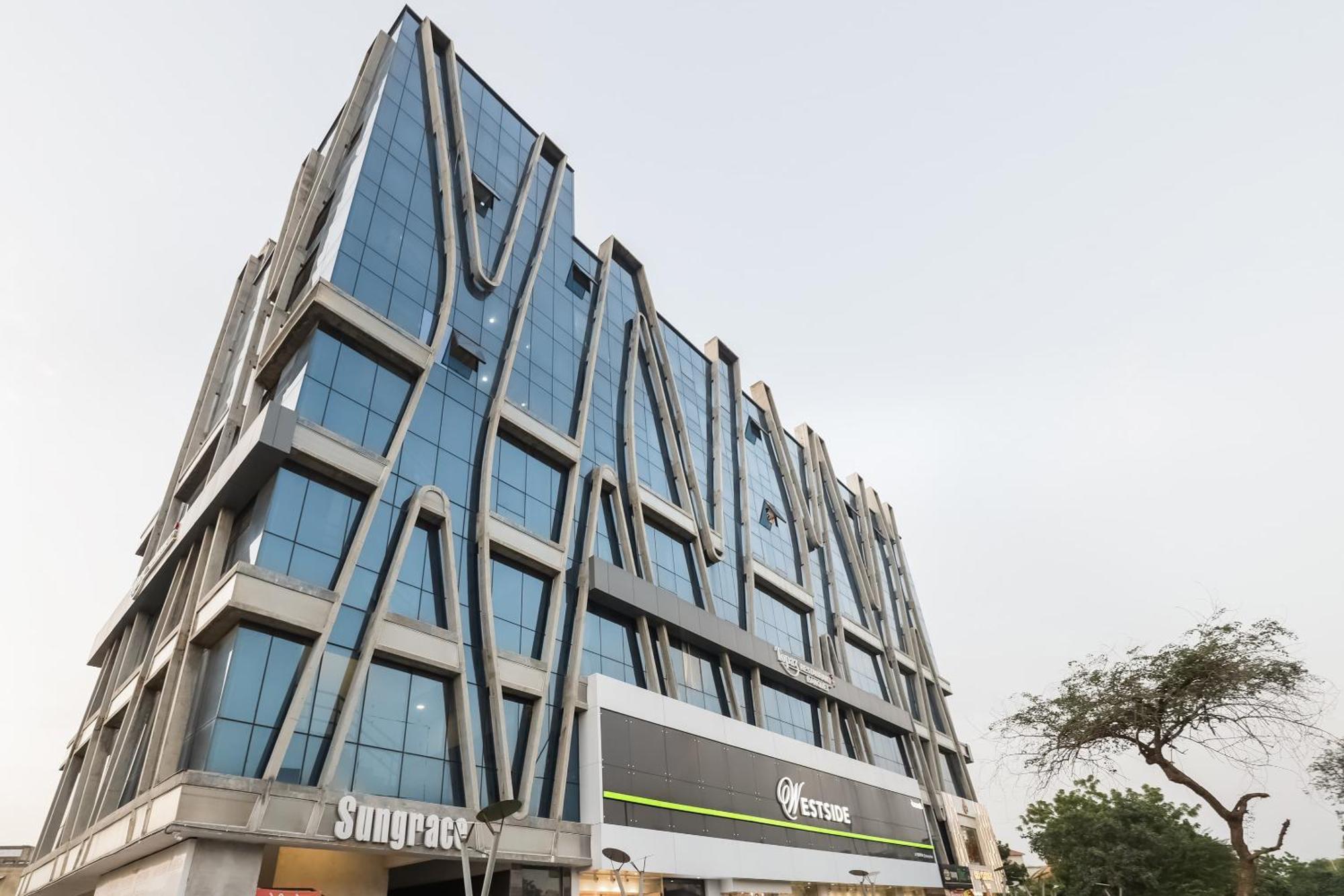 Collection O Hotel Alice Αχμπανταμπάντ Εξωτερικό φωτογραφία